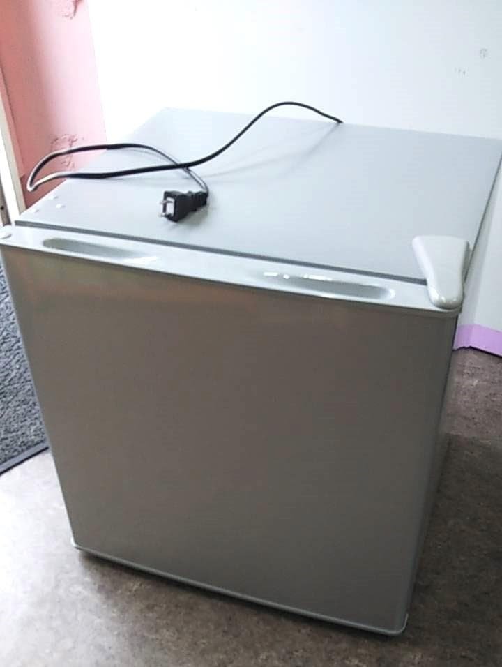 中古 美品 46L 1ドア 小型 冷蔵庫 アズマ MR-50B 2023年製 中古 46L 1ドア冷蔵庫 アズマ 小型 MR-50B 2022〜2023年製 一人暮らし