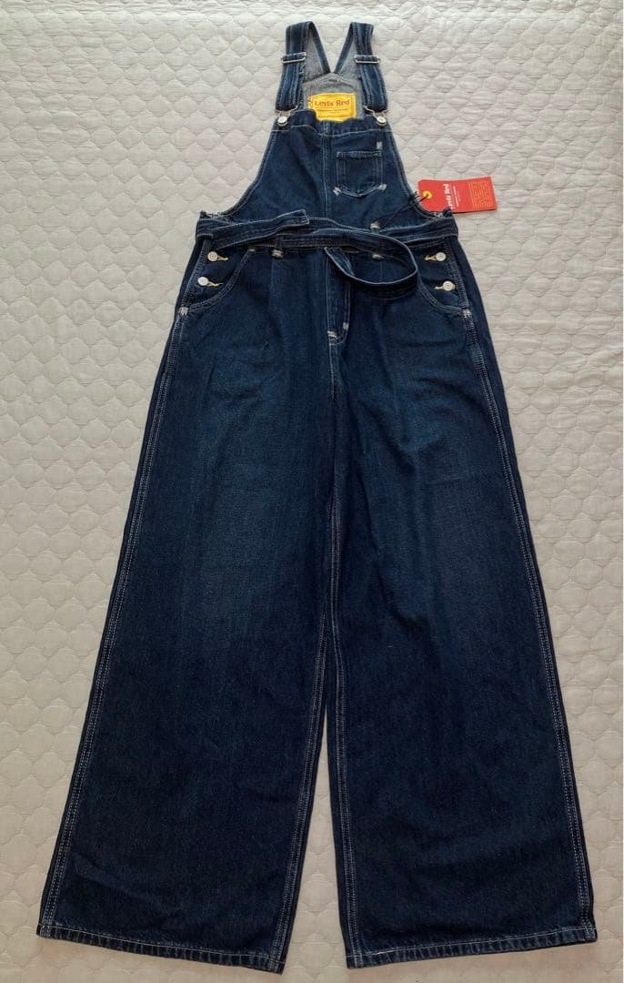 新品 リーバイスRED LR LOOSE OVERALL BLUE EYE M Levi's（リーバイス）の「Levi's(R) RED LOOSE オーバーオール BLUE